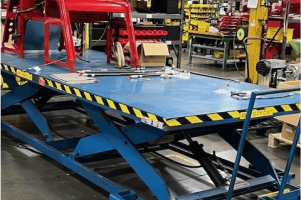 What Is a Hydraulic Lift Table?